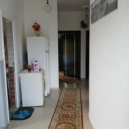 게스트하우스 Erjon Librazhet