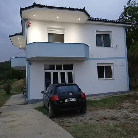 Erjon Guest house *