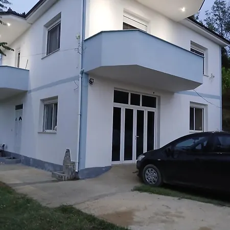 Guest house Erjon *